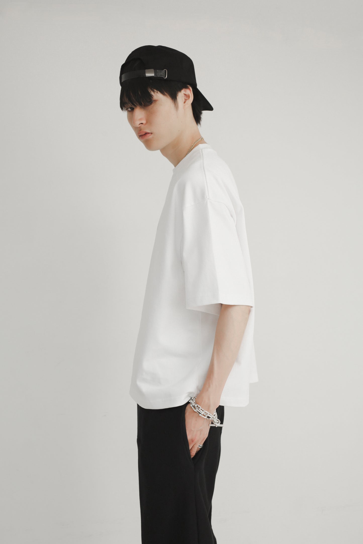 BOXY COMFORT LOGO TEE