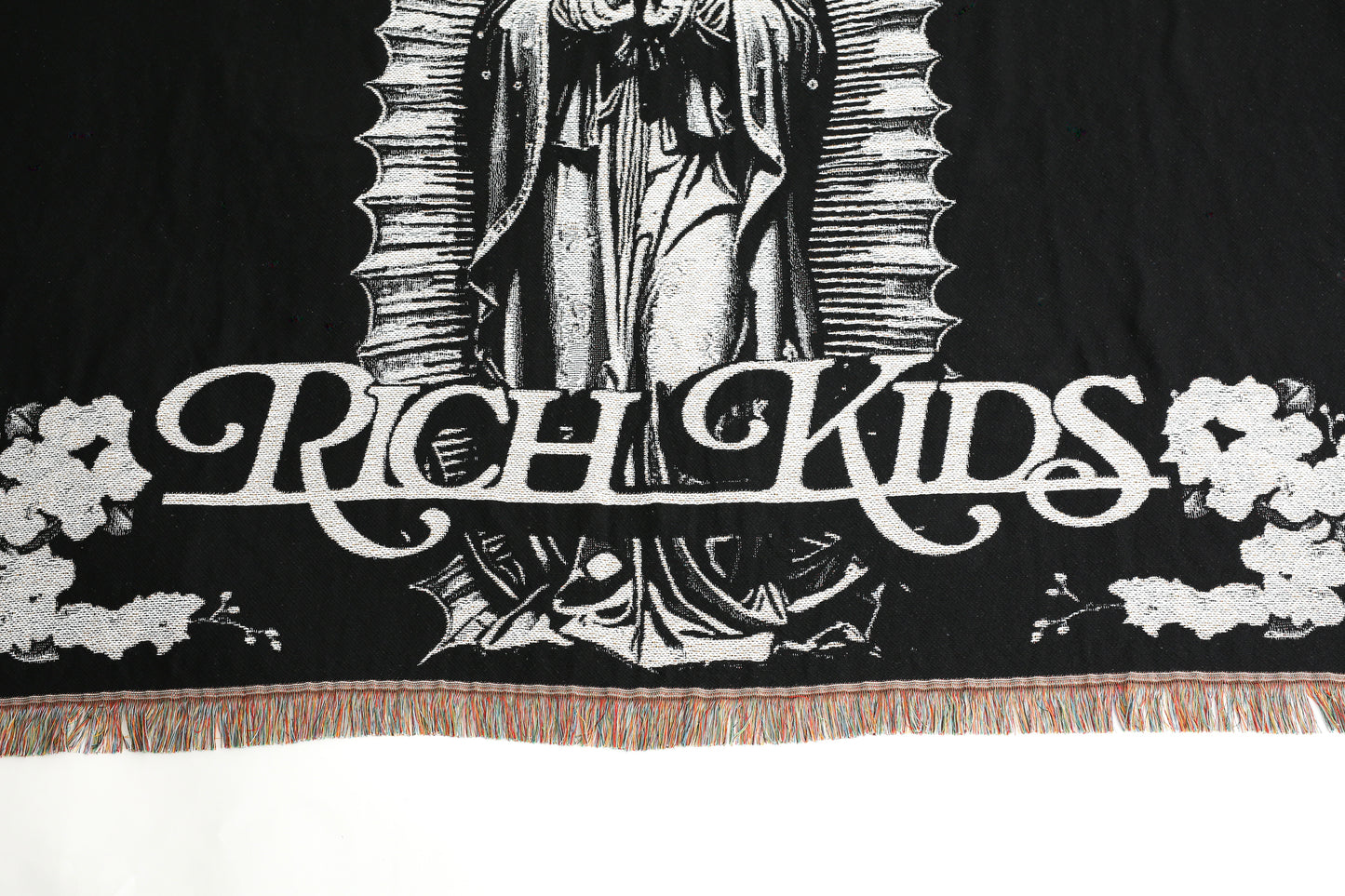 MARIA LOVES MONEY BLANKET